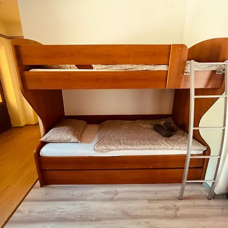 Apartment Lea Lucija