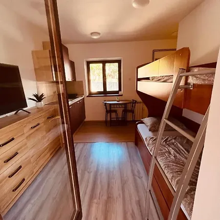 Lea Apartment *